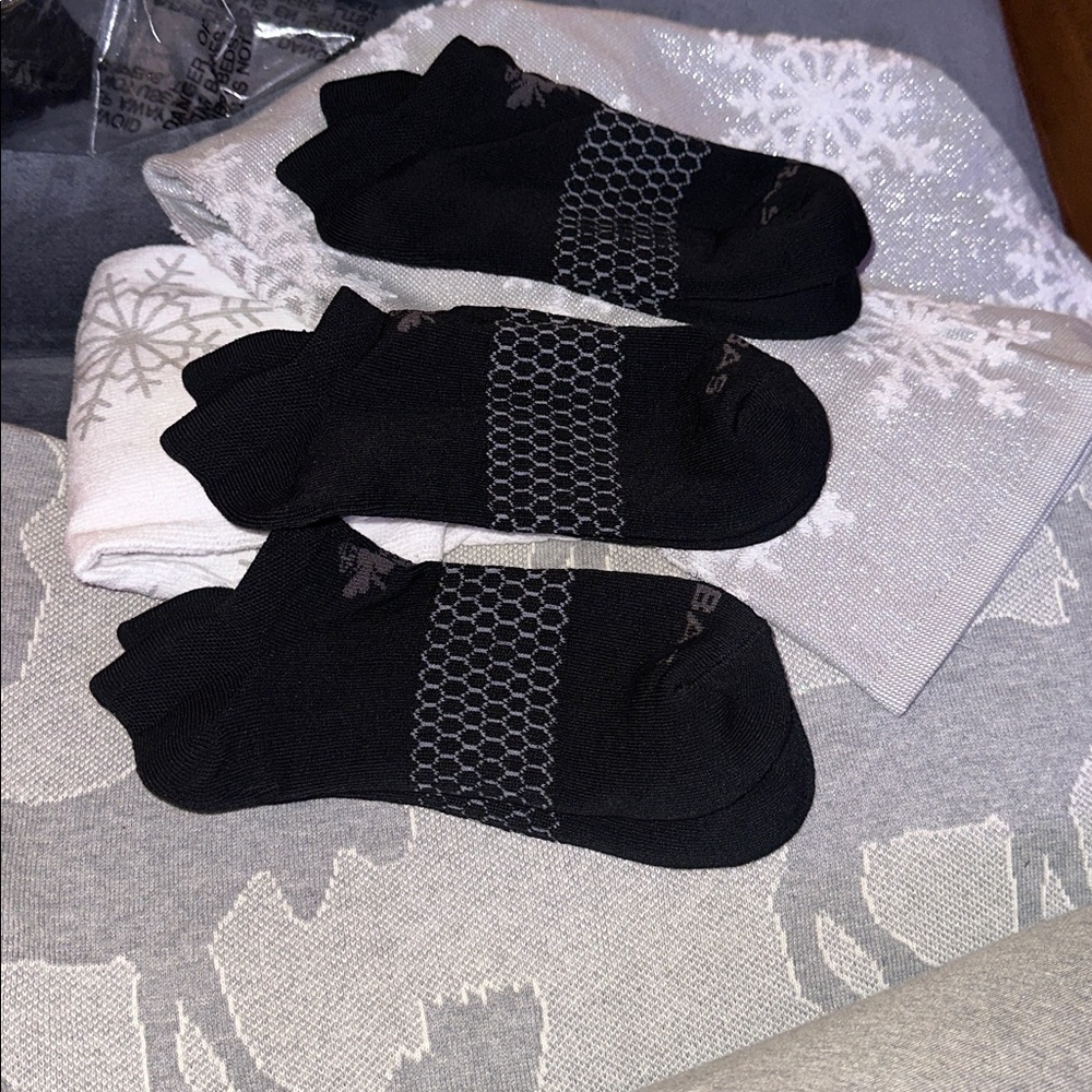 Bombas Men's Black ankle Socks brand new, set/3 pairs.